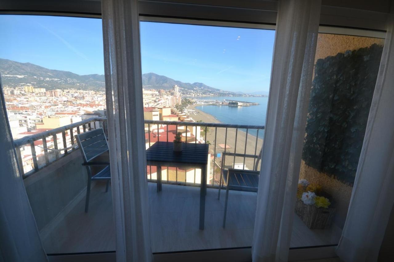 Fuengirola. Bonito Apartamento En Paseo Maritimo. Espectaculares Vistas Al Mar. Primera Linea Екстер'єр фото