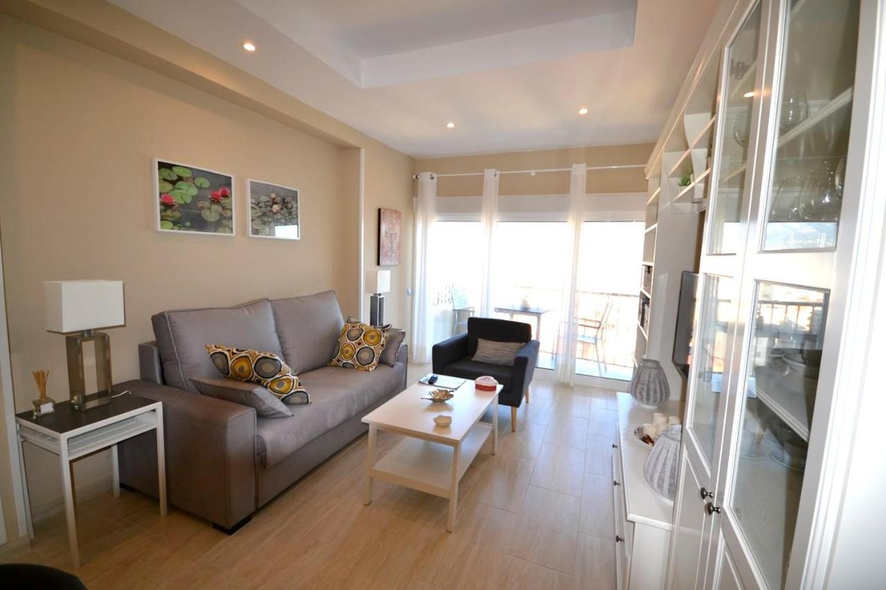 Fuengirola. Bonito Apartamento En Paseo Maritimo. Espectaculares Vistas Al Mar. Primera Linea Екстер'єр фото